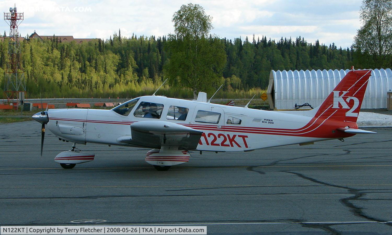 N122KT, Piper PA-32-300 Cherokee Six C/N 32-7940190, Piper PA-32-300 of K2 Aviation at Talkeetna