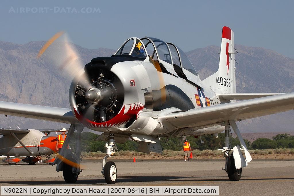 N9022N, 1956 North American T-28C Trojan C/N 226-243, 1956 North American T-28C N9022N taxiing to RWY 30 for departure.