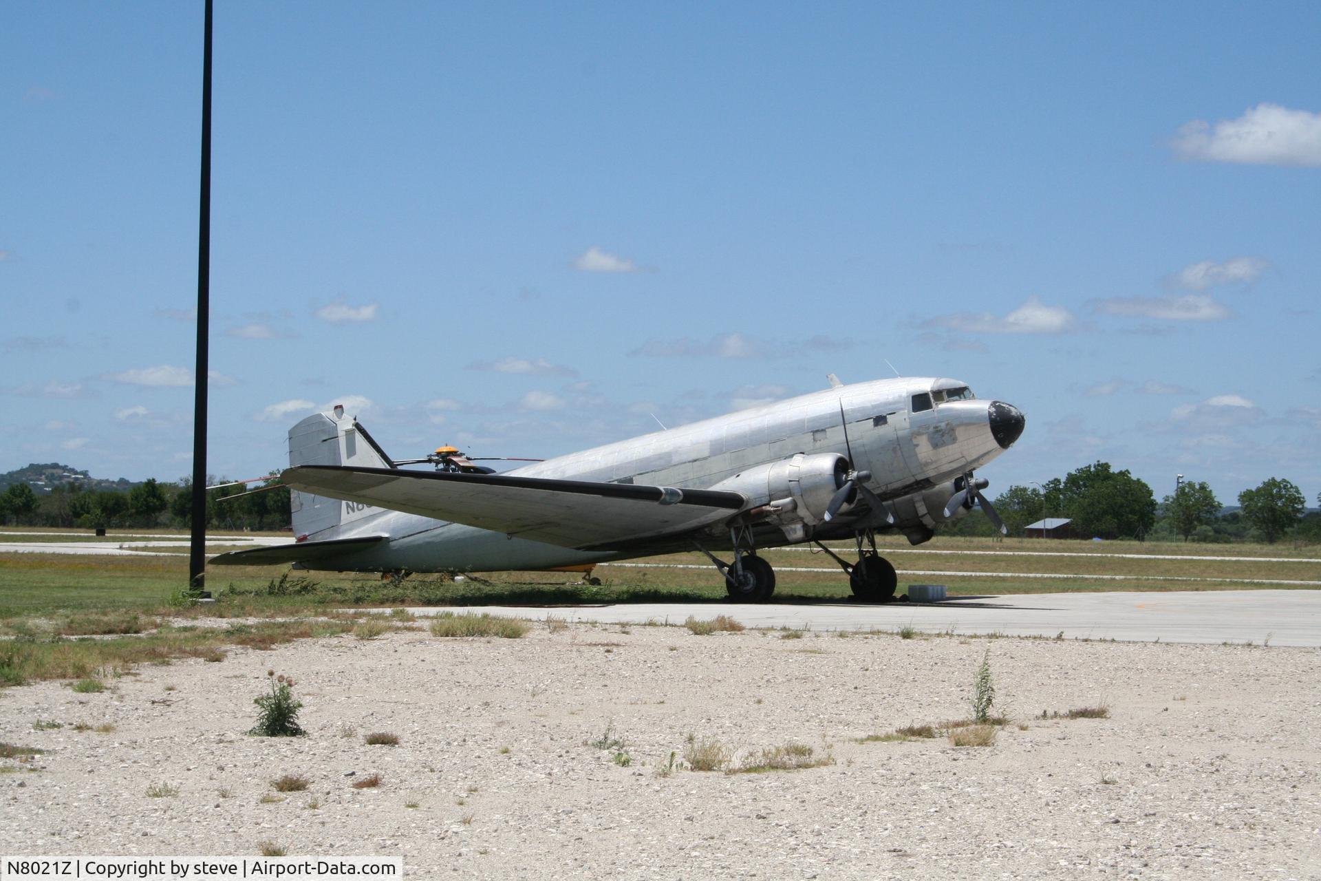 N8021Z, 1944 Douglas DC3C C/N 20444, fredericksburg bjune 08