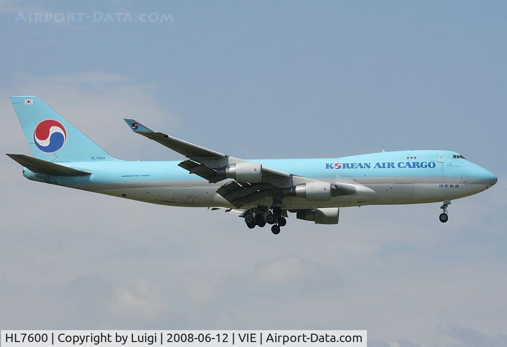 HL7600, 2004 Boeing 747-4B5F/SCD C/N 33945, Korean Air 747-400F