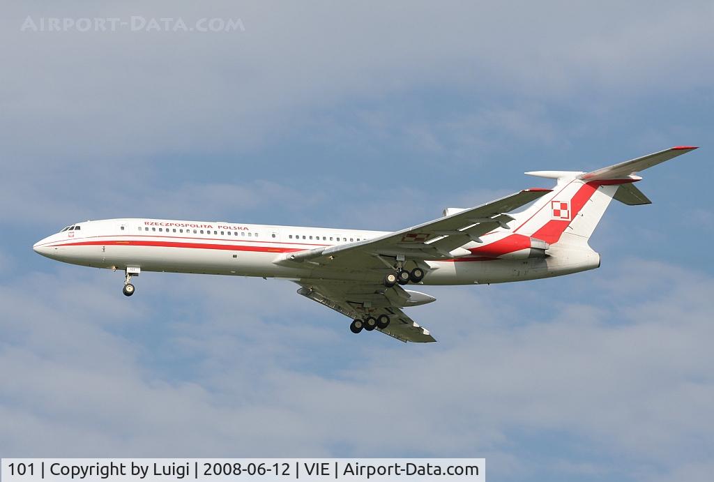 101, 1990 Tupolev Tu-154M C/N 90A837, Republic Polska TU154