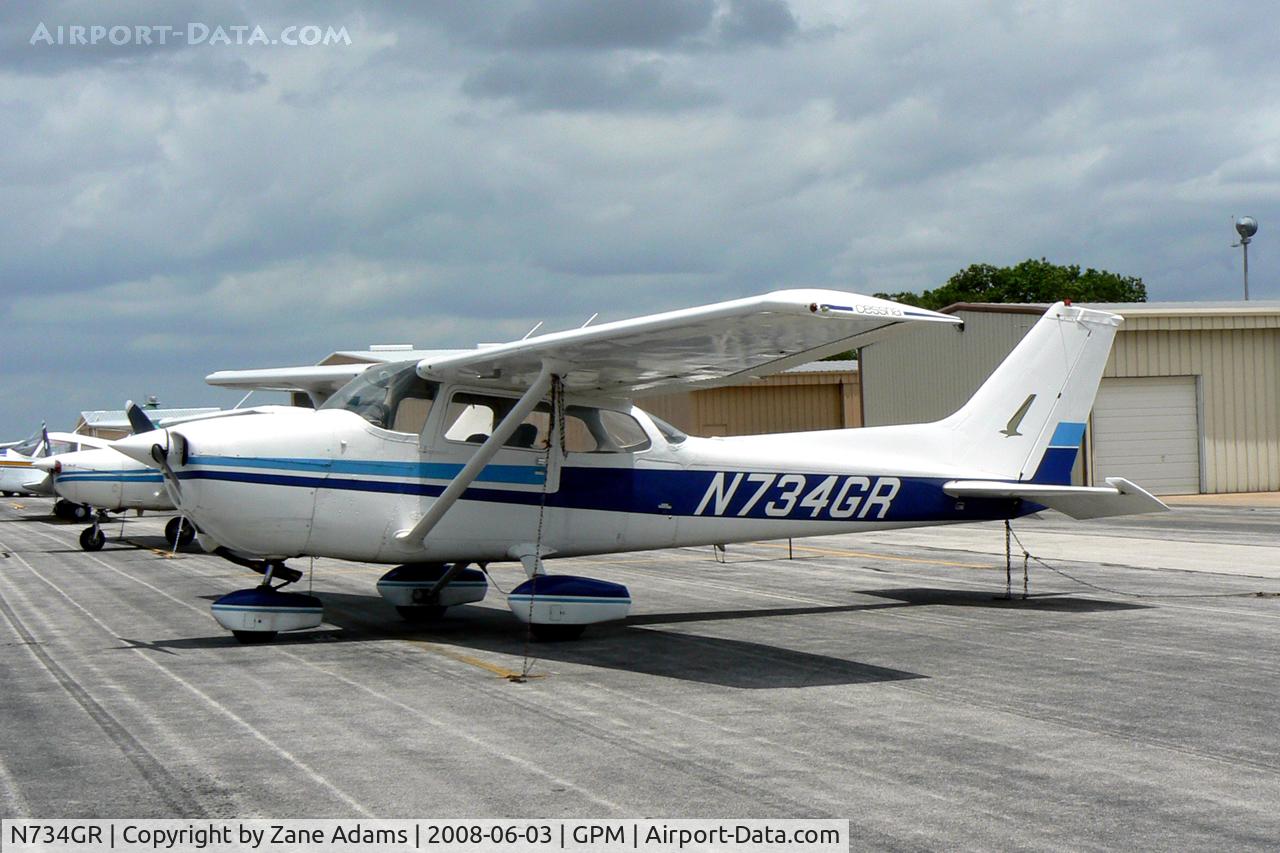 N734GR, 1977 Cessna 172N C/N 17268847, At Grand Prairie Municipal