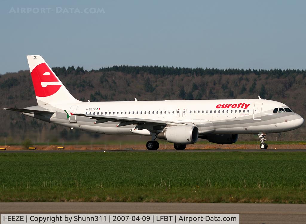 I-EEZE, 2003 Airbus A320-214 C/N 1937, Take off rwy 02...