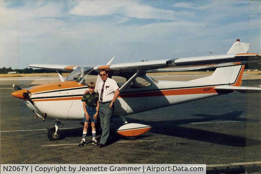 N2067Y, 1962 Cessna 172D C/N 17249567, 1984 Father and Son, Mountain Rd. Aiport, MD