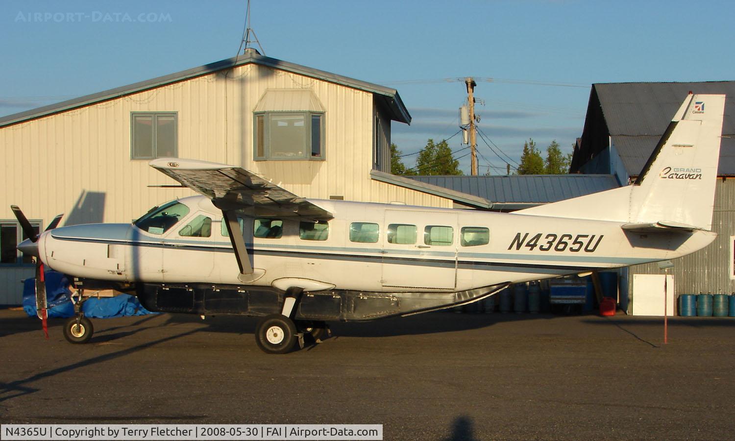 N4365U, 1991 Cessna 208B C/N 208B0253, Wright Air Services Cessna Caravan on Fairbanks East Ramp