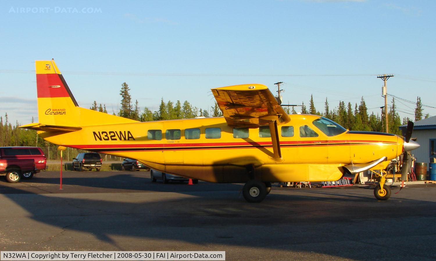N32WA, 1991 Cessna 208B Grand Caravan C/N 208B0234, Wright Air Services Cessna Caravan on Fairbanks East Ramp