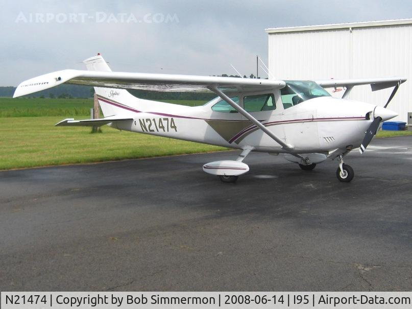 N21474, 1972 Cessna 182P Skylane C/N 18261654, On the ramp at Kenton, OH