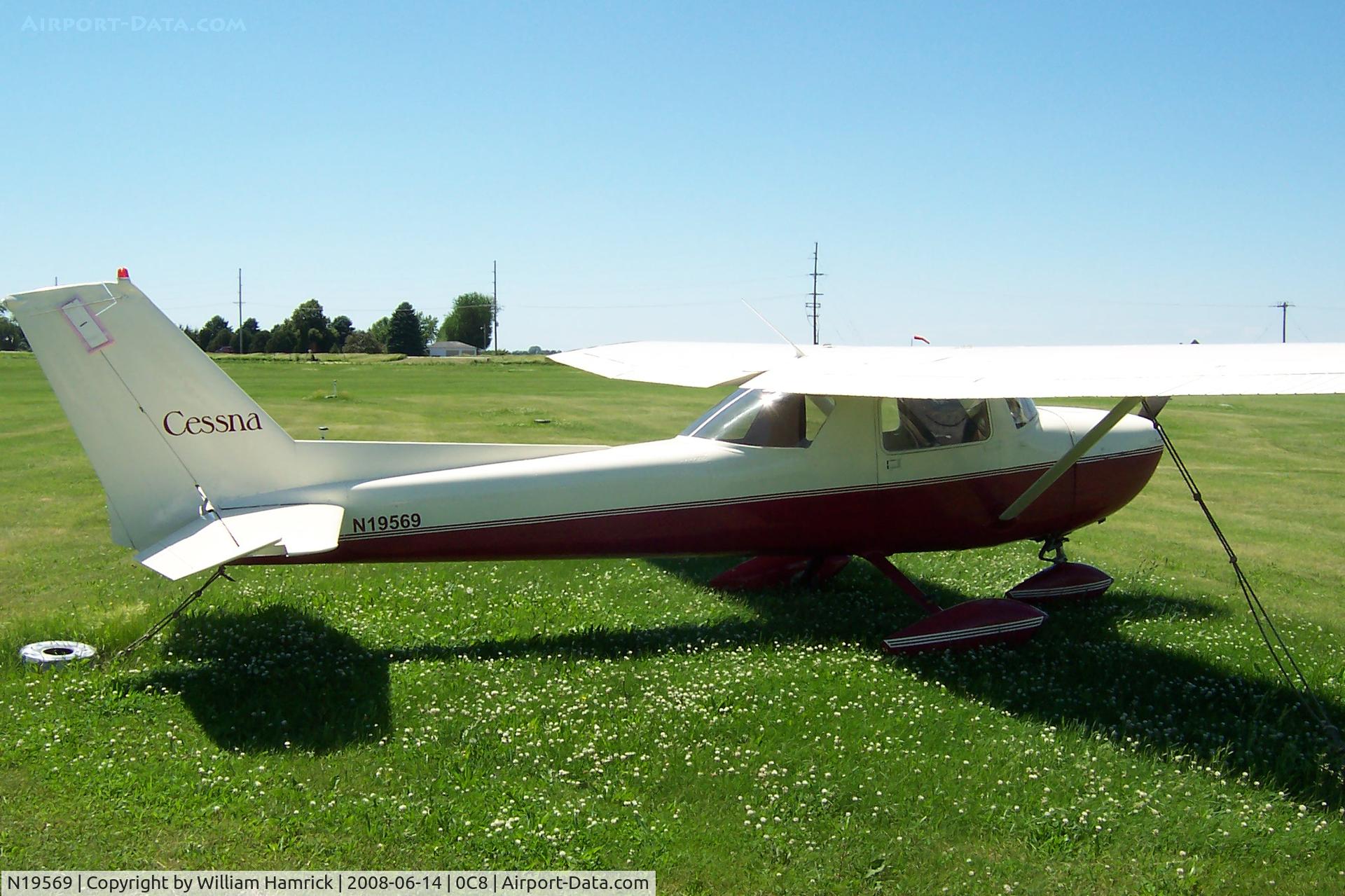 N19569, 1973 Cessna 150L C/N 15074493, Sitting at Cushing Airport
