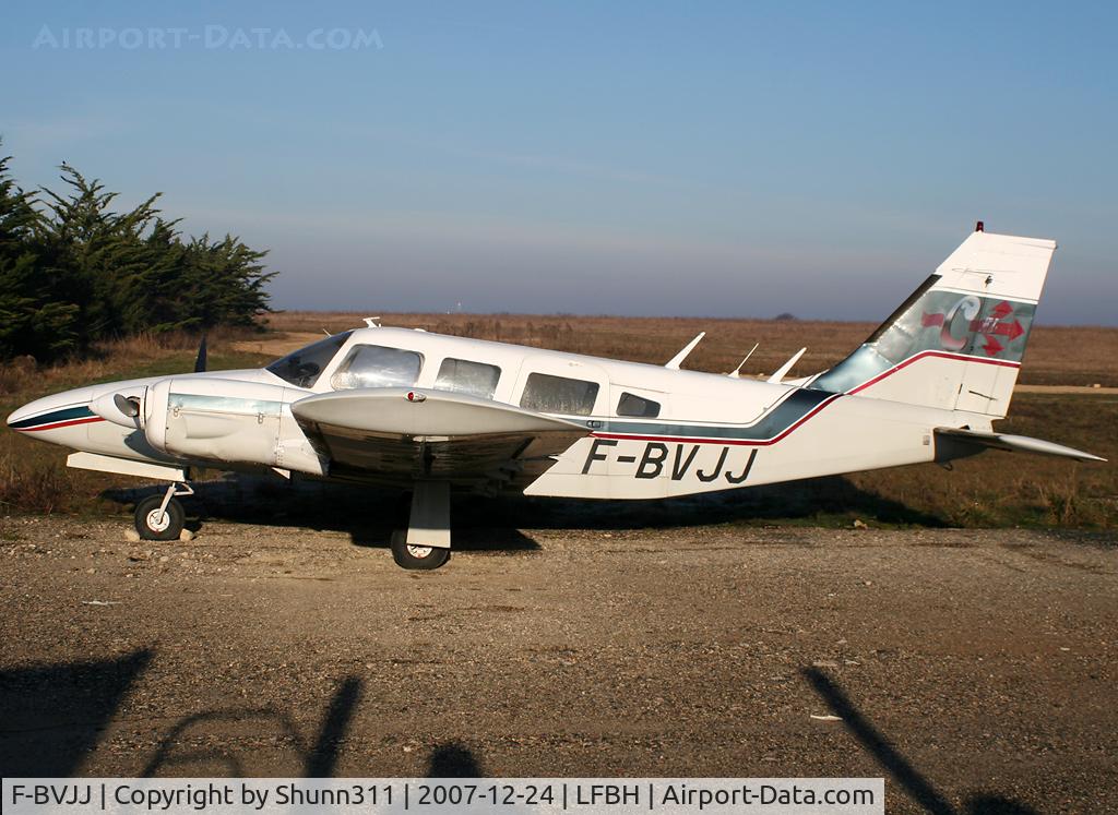 F-BVJJ, Piper PA-34-200 C/N 347450090, Parked near the fire brigade this day...