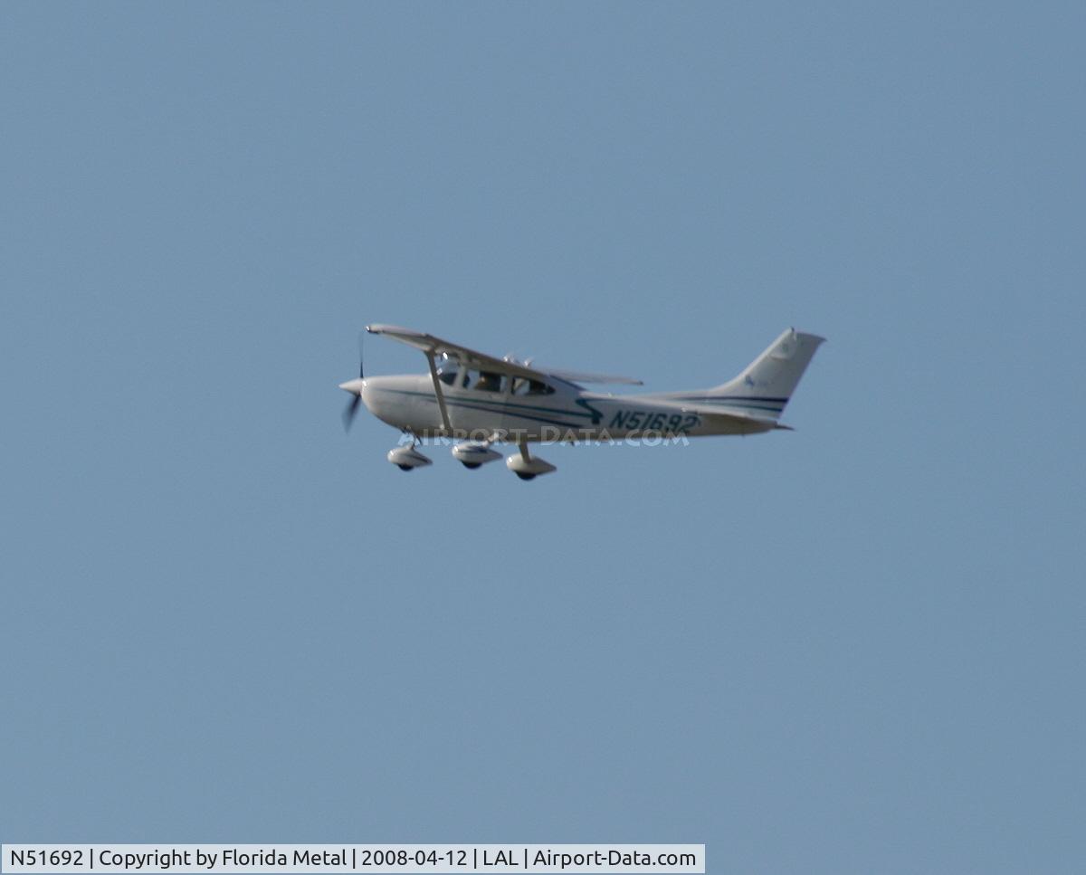 N51692, 2002 Cessna 182T Skylane C/N 18281086, Cessna 182T