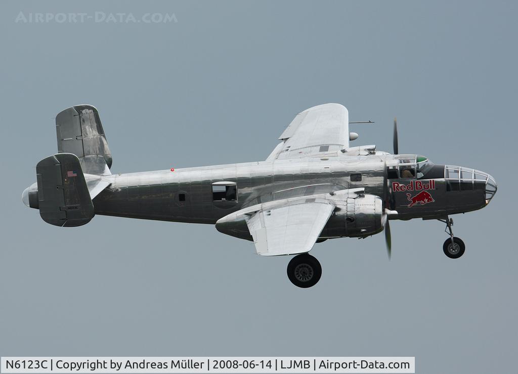 N6123C, 1945 North American B-25J-30-NC Mitchell Mitchell C/N 108-47647, Stunning display.