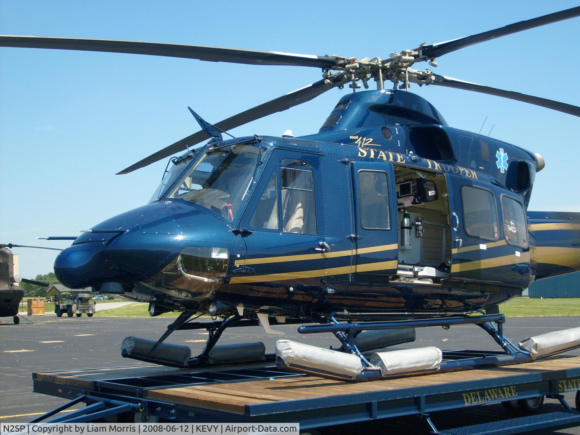 N2SP, 2006 Bell 412EP C/N 36425, N2SP parked @ KEVY, Summit, Middletown, DE