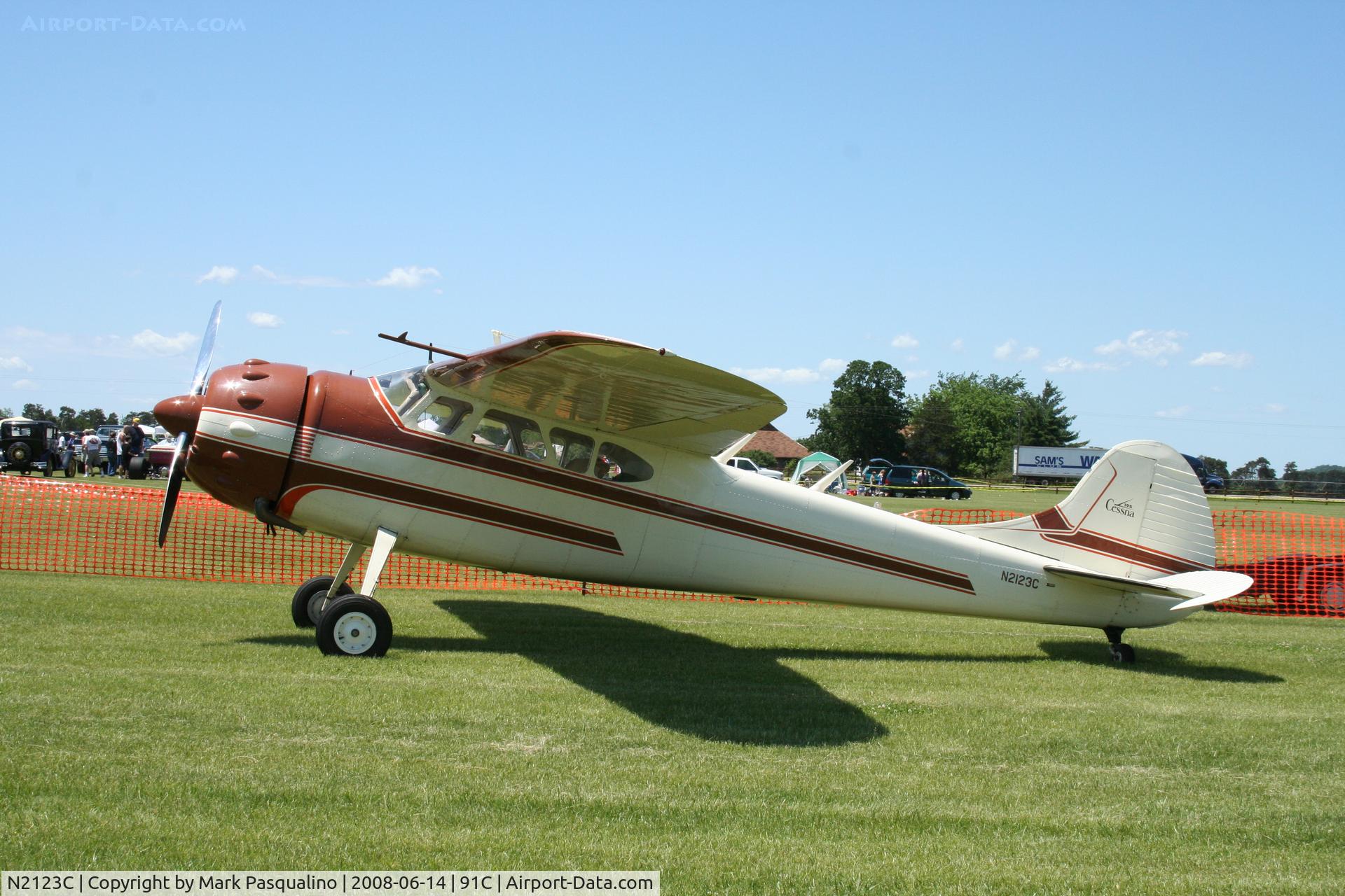 N2123C, 1953 Cessna 195B Businessliner C/N 16108, Cessna 195B
