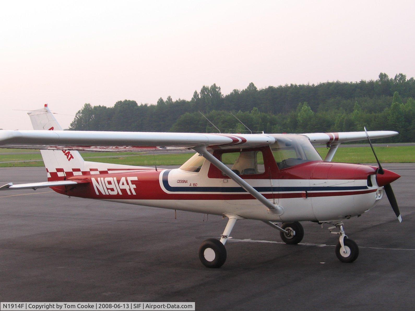 N1914F, 1966 Cessna A150M Aerobat C/N 15064970, at the self-serve pump....over $100 and still not topped off