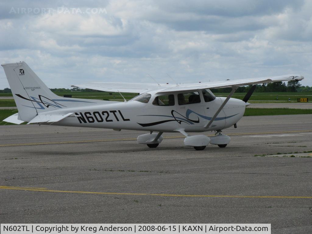 N602TL, 2008 Cessna 172S C/N 172S10736, Apparently this plane is brand new.