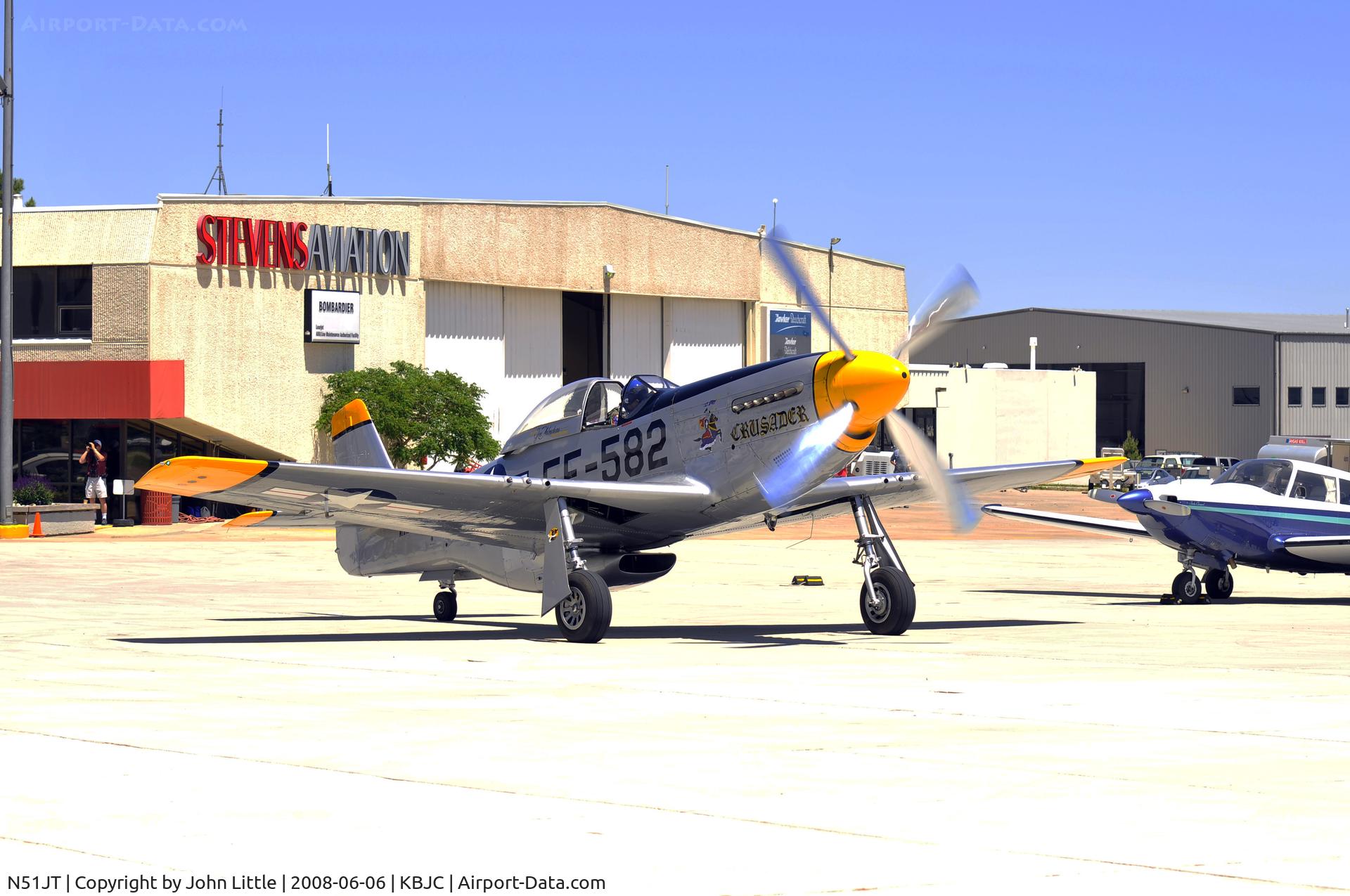 N51JT, 1946 North American P-51D Mustang C/N 122-41122 (44-74582), Lee Lauderbach ready with Joe Thibodeau's P-51 Mustang for the Legends performance