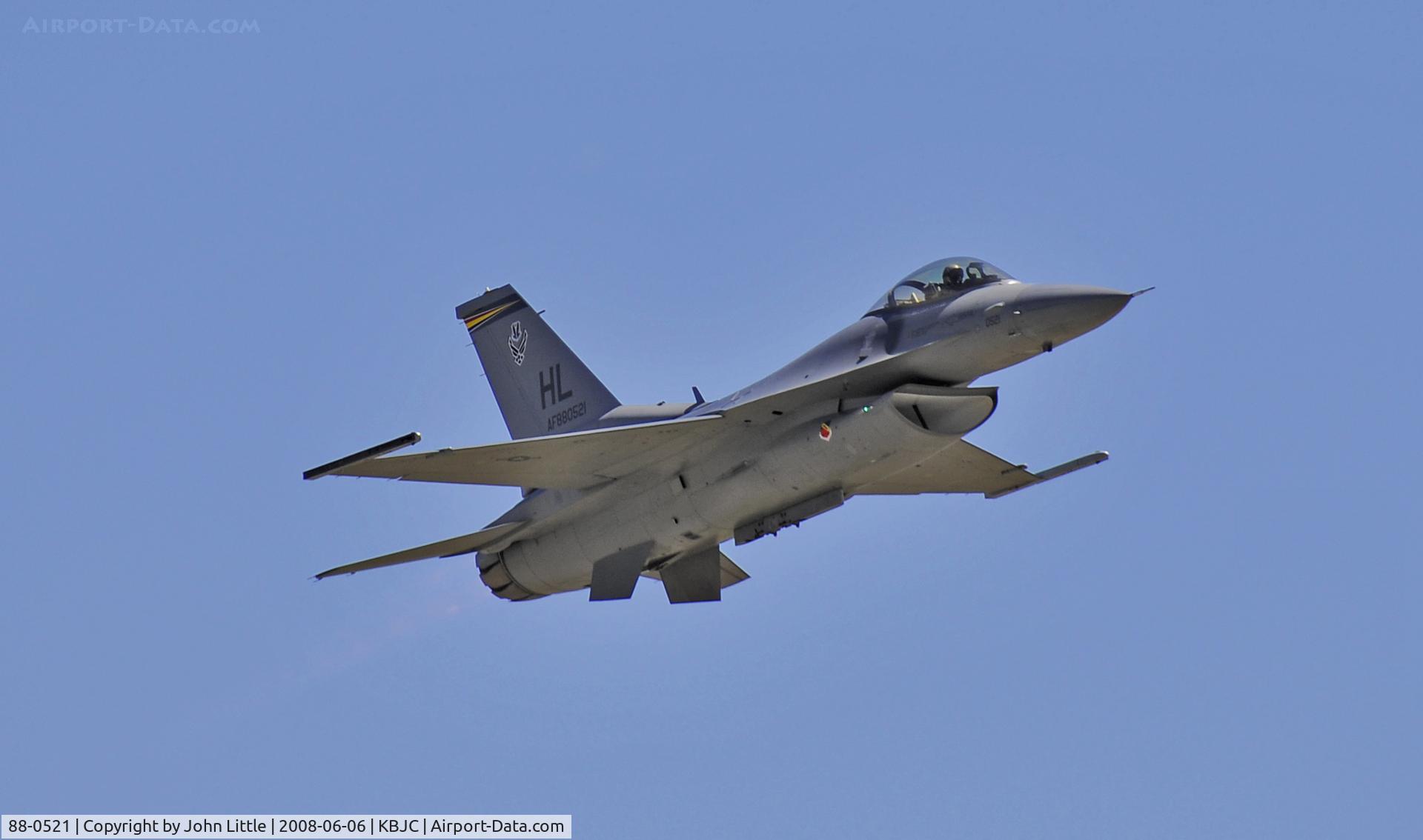 88-0521, 1988 General Dynamics F-16CG Night Falcon C/N 1C-123, F-16 taking off to join up with Lee Lauderbach with Joe Thibodeau's P-51 Mustang for the Heritage of Flight performance
