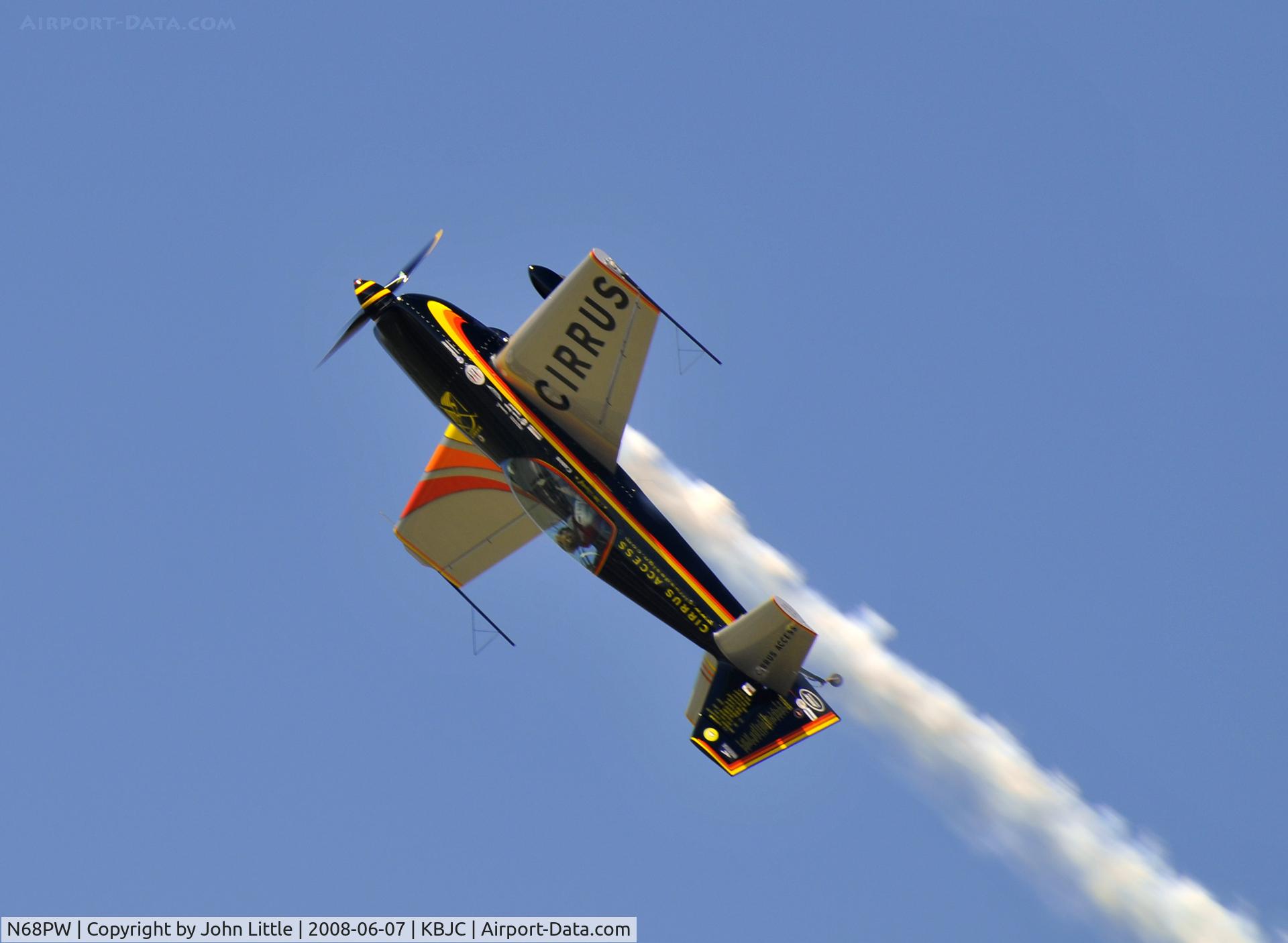 N68PW, Extra EA-300S C/N 030, Patty Wagstaff putting the 300 through it's paces