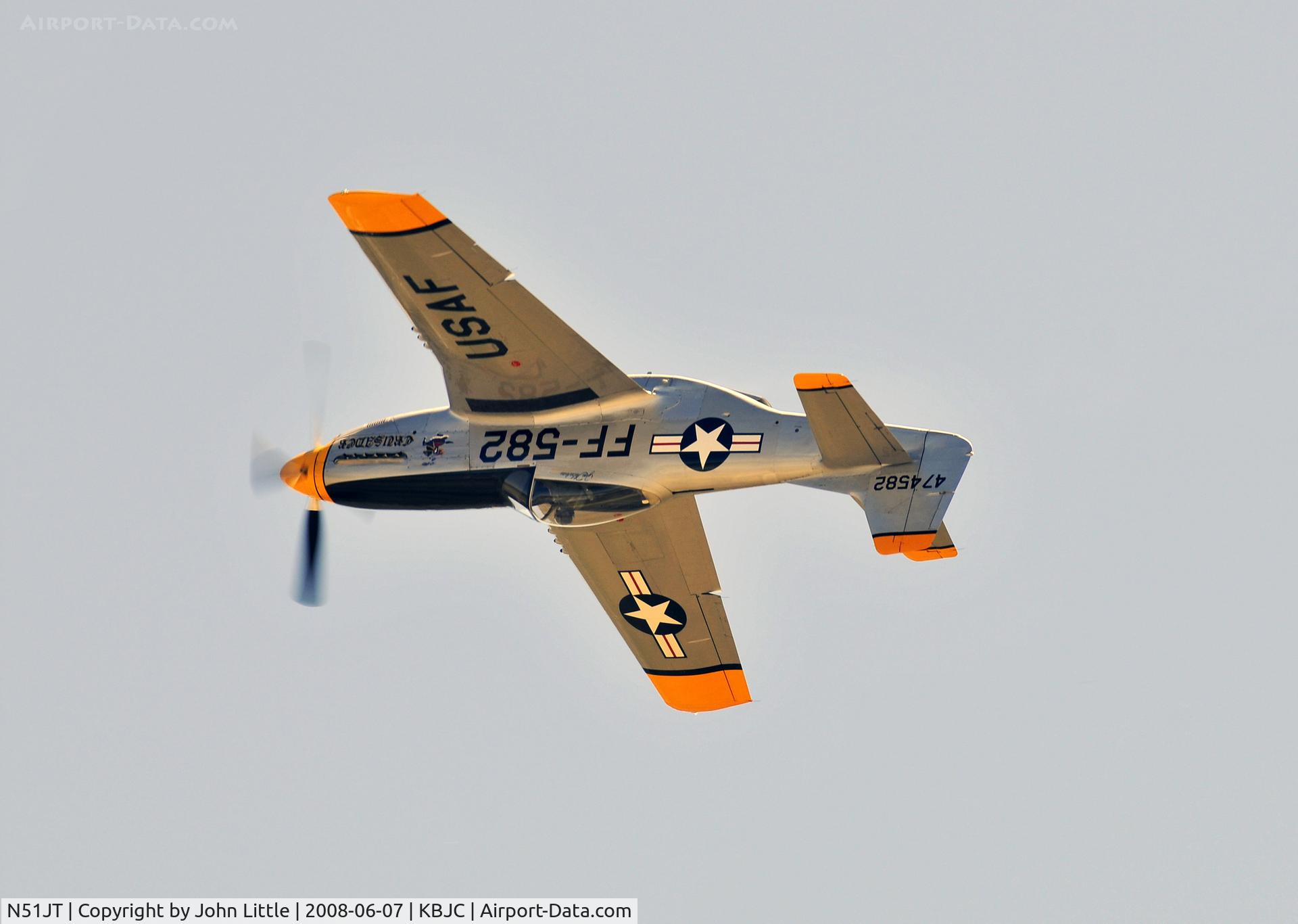 N51JT, 1946 North American P-51D Mustang C/N 122-41122 (44-74582), Lee wowing the crowd in the Mustang