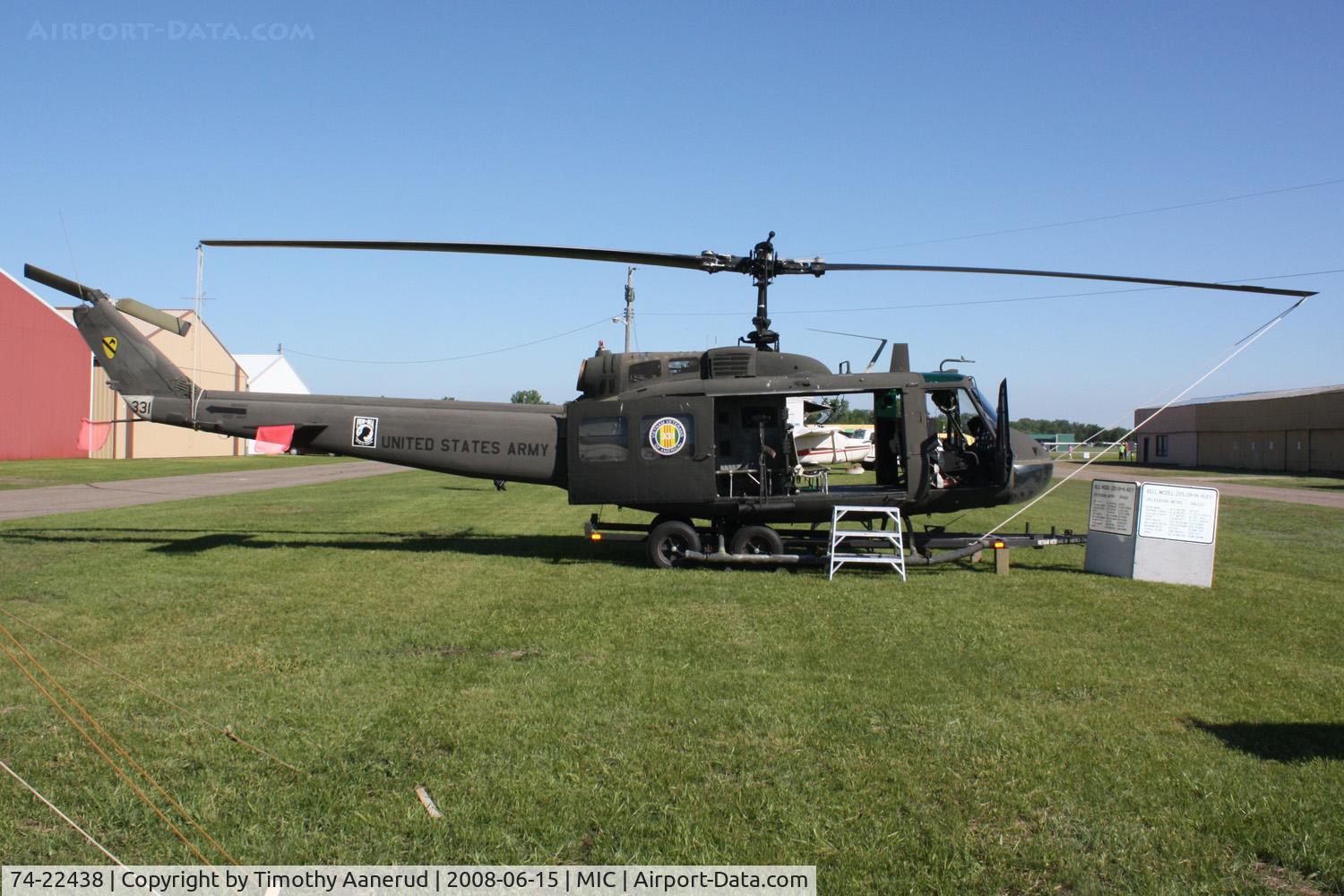 74-22438, 1974 Bell UH-1H Iroquois C/N 13762, Crystal Airport Open House 2008 visitor, UH-1H