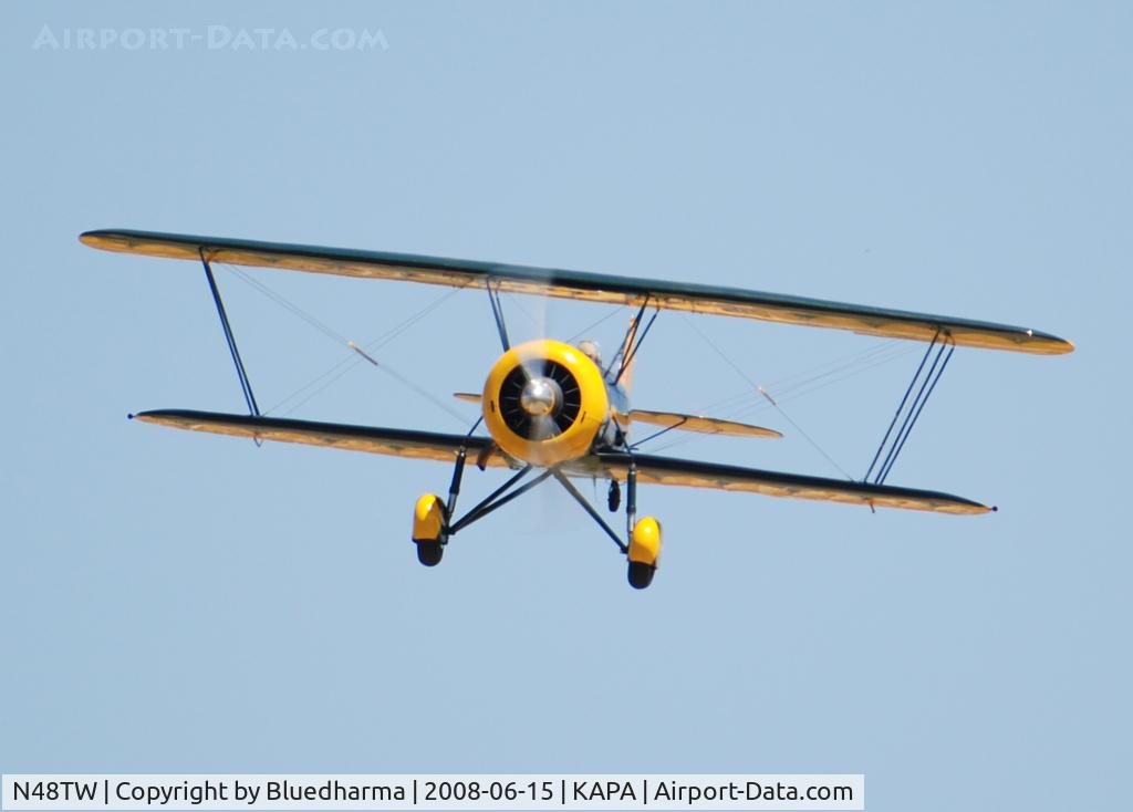 N48TW, 2003 WACO Taperwing T-10 Replica C/N 2501, Approach to 17L.