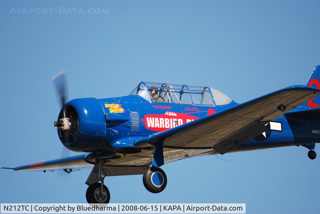 N212TC, 1944 North American SNJ-5 Texan Texan C/N 121-41732, Approach to 17L.