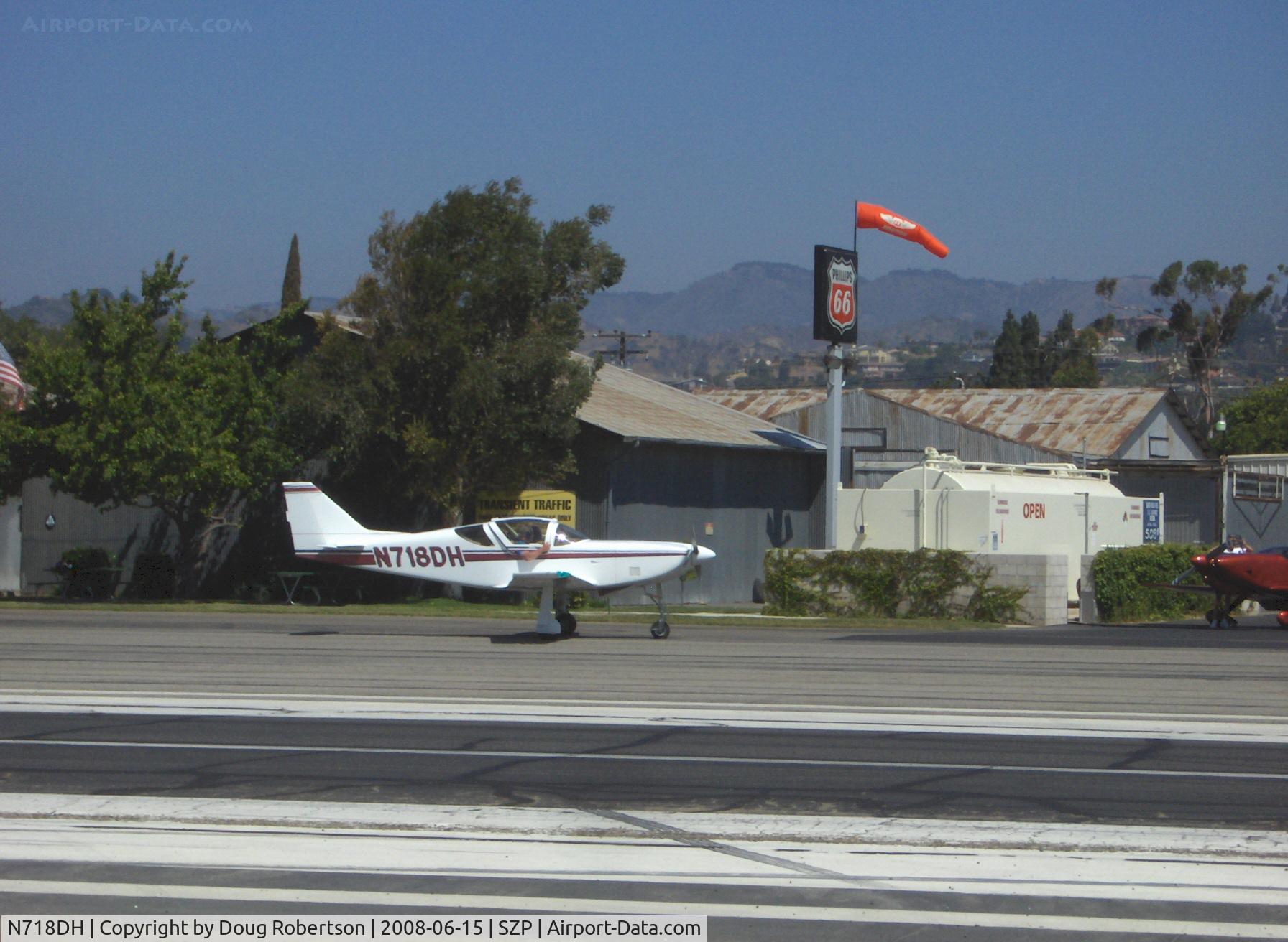 N718DH, 2003 Stoddard-Hamilton Glasair III SH-3R C/N 3083, 2003 Hirsch GLASAIR III SH-3R, Lycoming IO-540, taxi