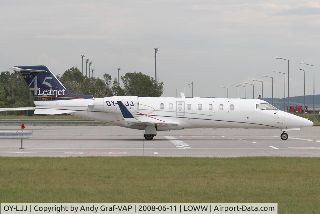OY-LJJ, 2001 Learjet 45 C/N 45-116, Learjet 45