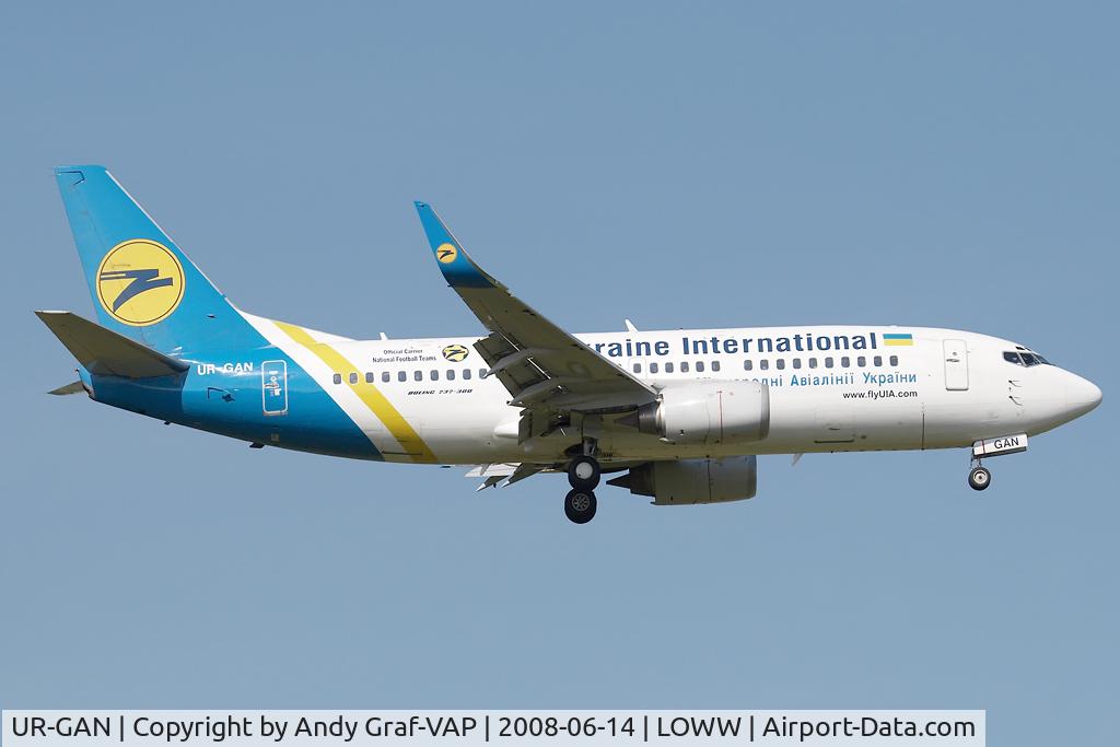 UR-GAN, 1998 Boeing 737-36N C/N 28569, Ukraine International 737-300