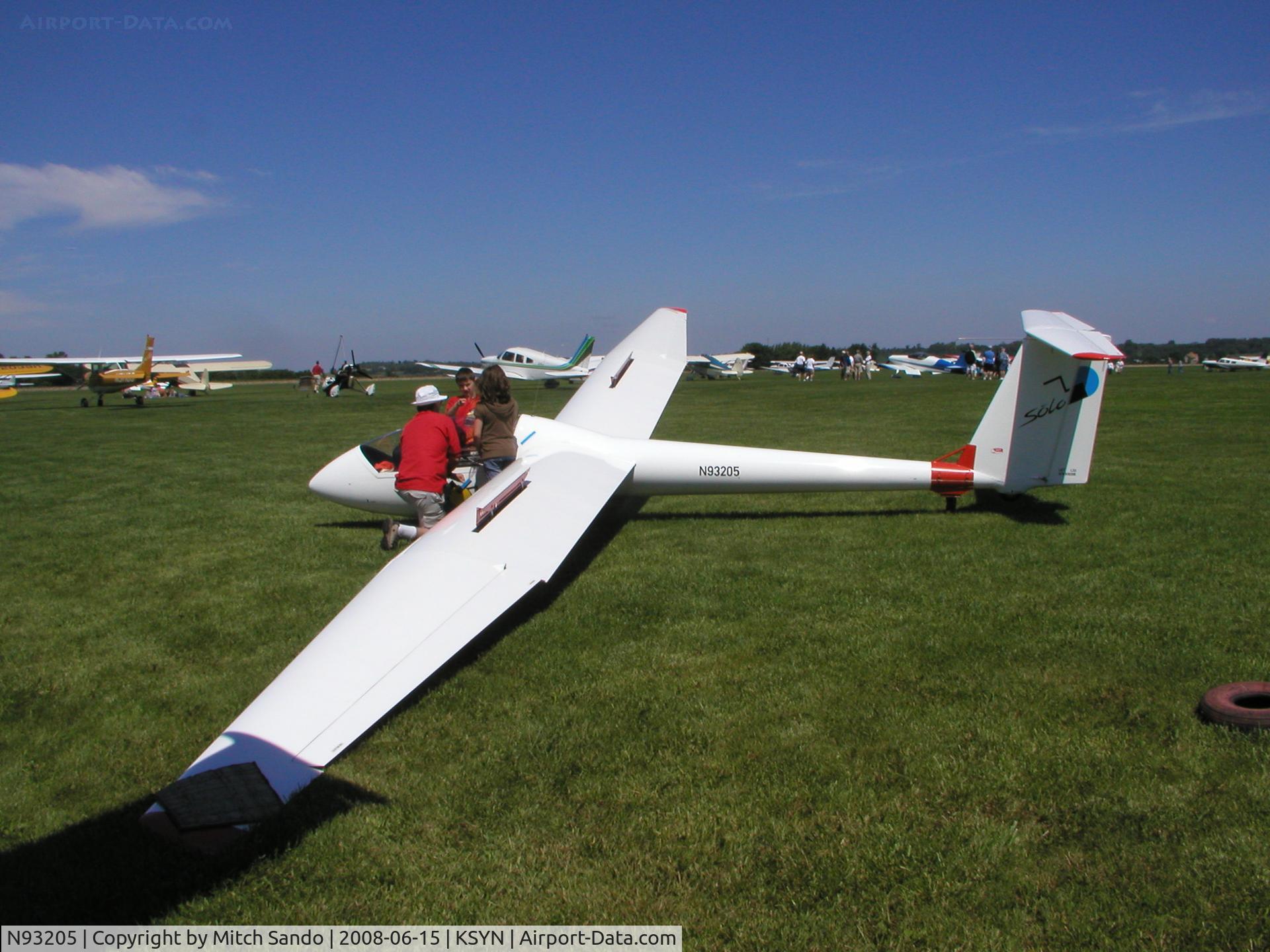 N93205, 1993 Let L 33 SOLO C/N 930205, Stanton Father's Day Fly-In 2008.