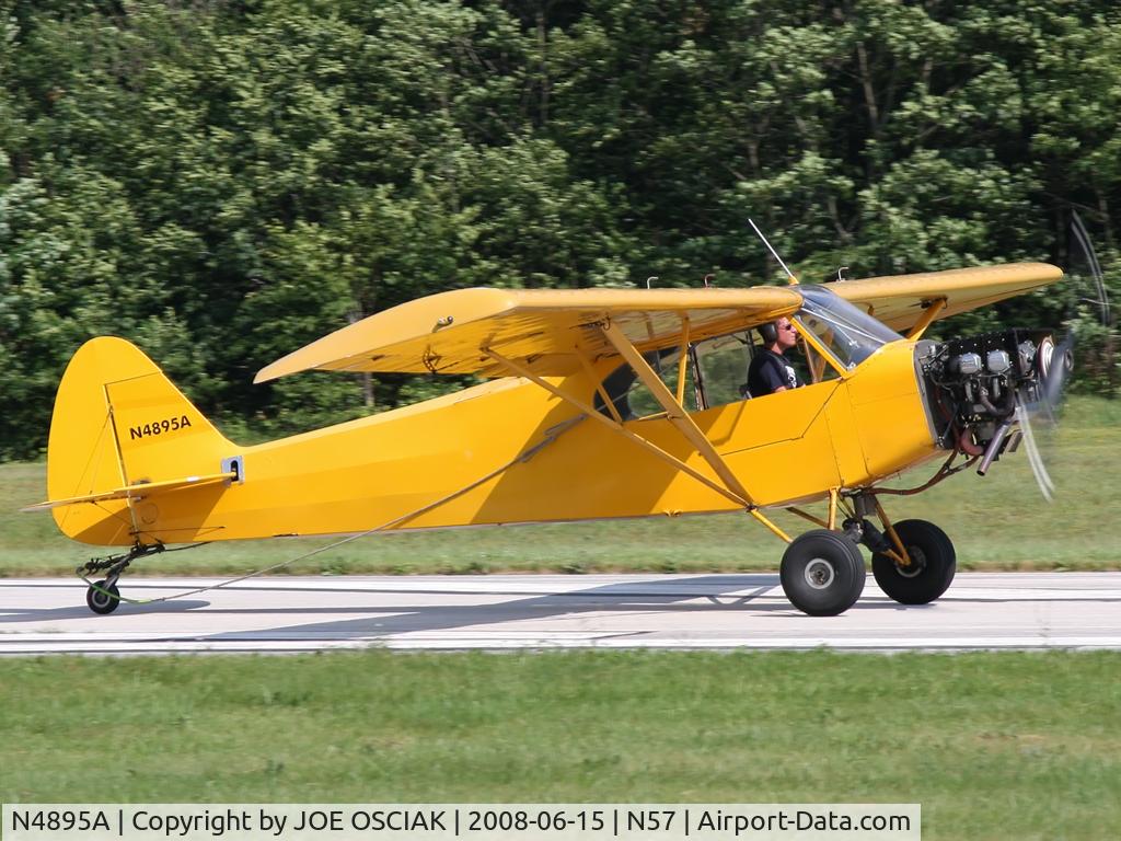 N4895A, 1956 Piper PA-18A 150 Super Cub C/N 18-4997, Leaving New Garden