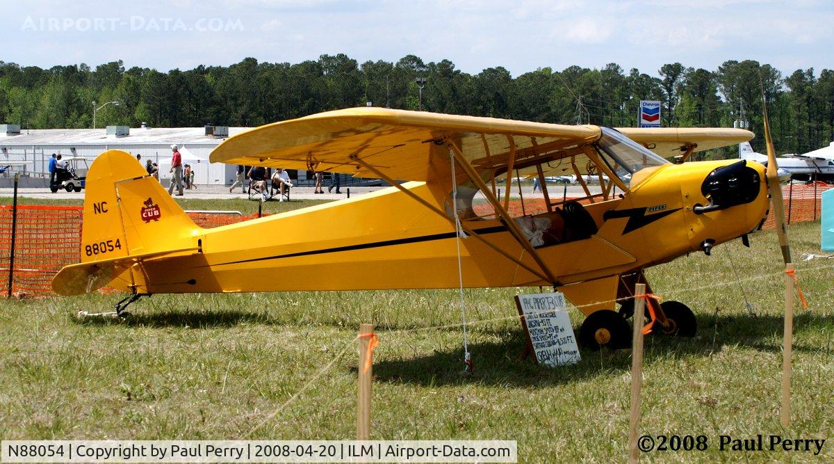N88054, 1946 Piper J3C-65 Cub C/N 15667, Local lady on display