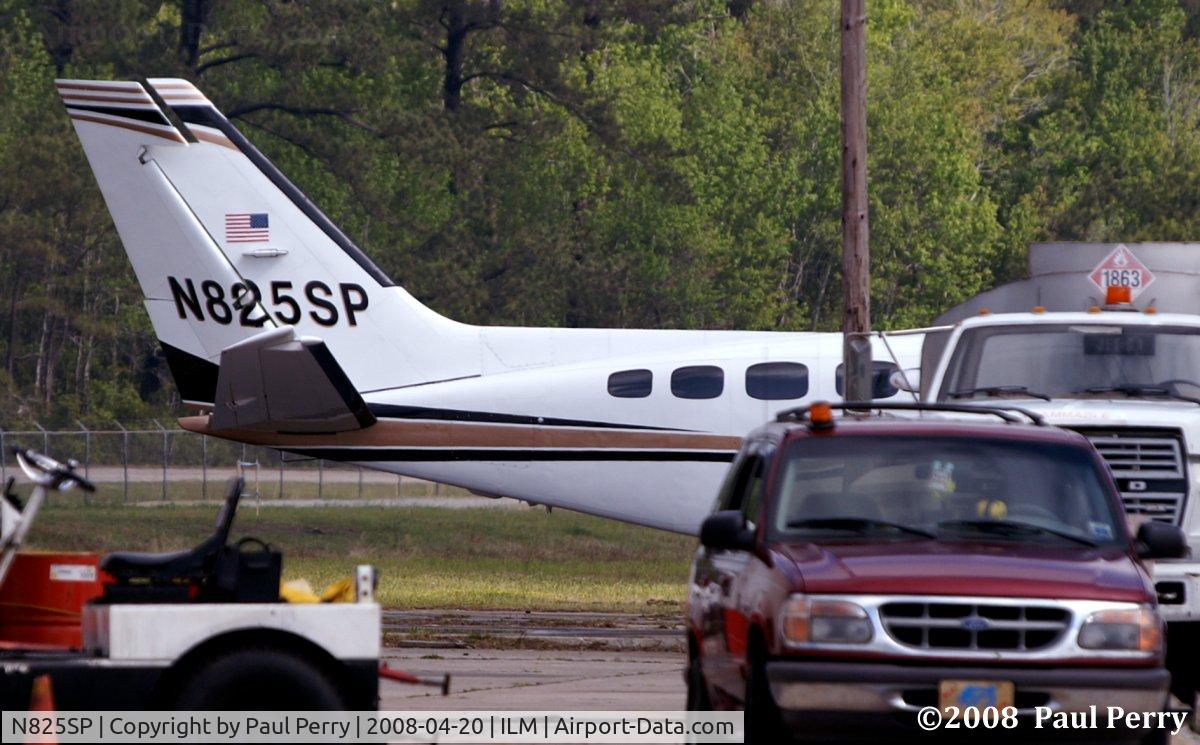 N825SP, 1979 Cessna 441 Conquest II C/N 441-0127, Relegated to the crowded holding parking area