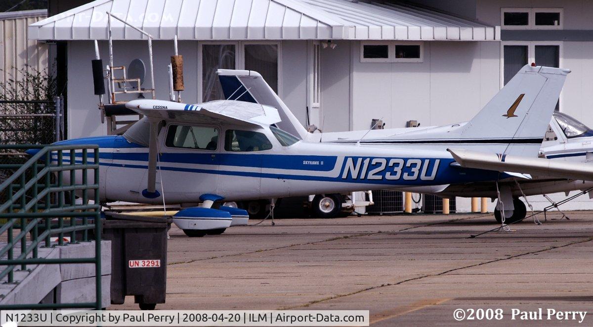 N1233U, 1976 Cessna 172M C/N 17266929, Blue but not sad