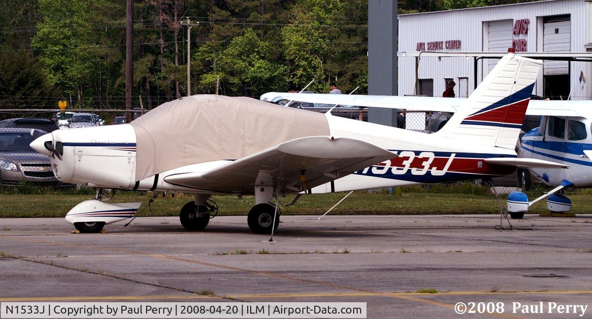 N1533J, 1967 Piper PA-28-140 C/N 28-23933, Nice color combination