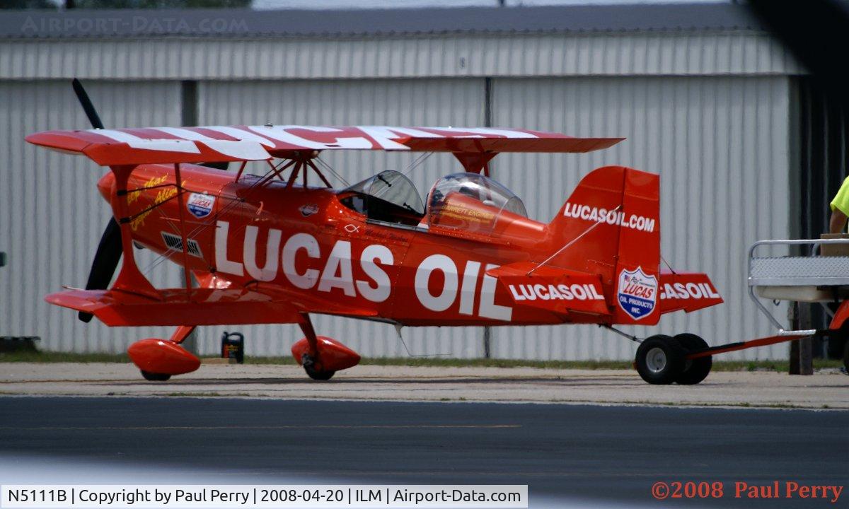 N5111B, 1998 Pitts S-1-11B Super Stinker C/N 4003, Getting towed to a hangar for the night