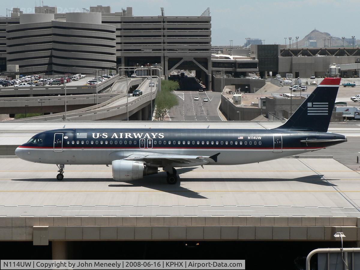 N114UW, 1999 Airbus A320-214 C/N 1148, Still wearing US Airways' old colors.