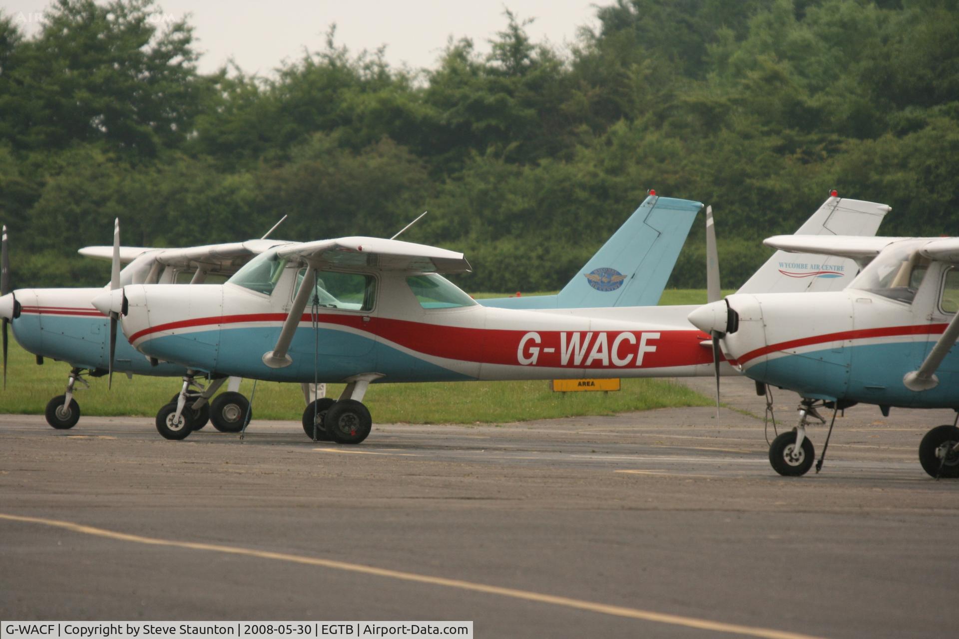 G-WACF, 1980 Cessna 152 C/N 152-84852, Taken at Wycombe Air Park using my new Sigma 50 to 500 APO DG HSM lens (The Beast)