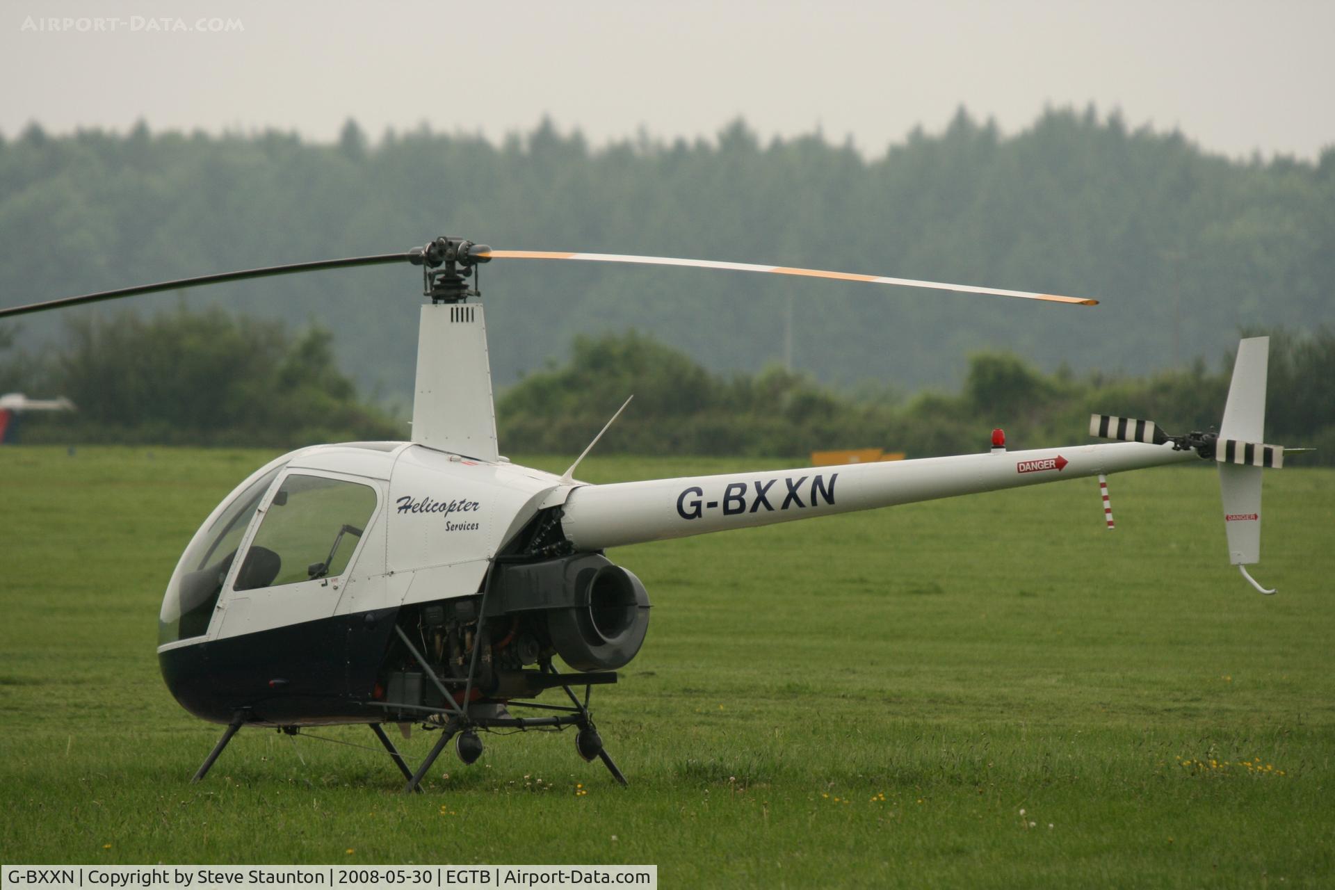 G-BXXN, 1987 Robinson R22 Beta II C/N 0720, Taken at Wycombe Air Park using my new Sigma 50 to 500 APO DG HSM lens (The Beast)