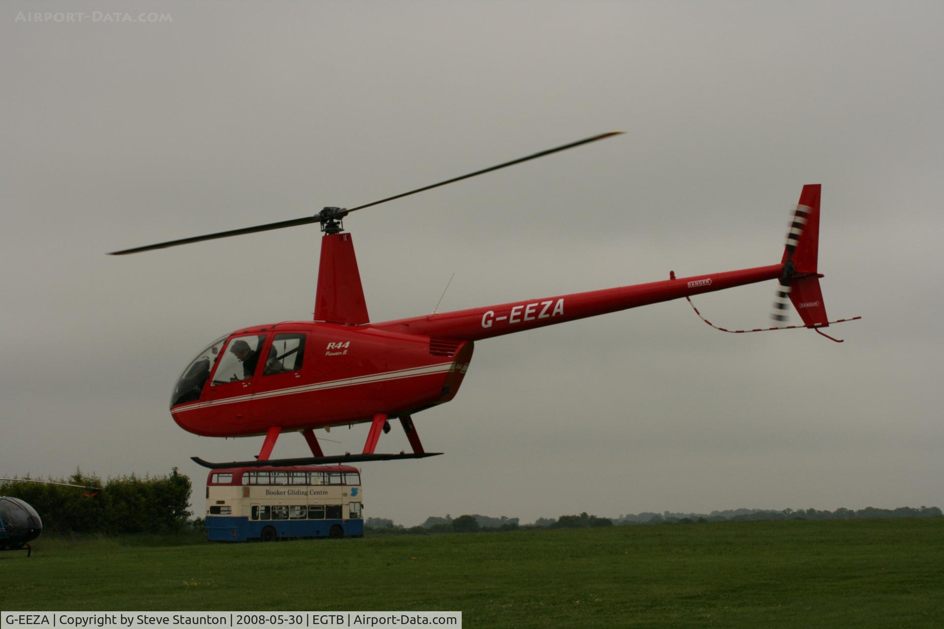 G-EEZA, 2003 Robinson R44 Raven II C/N 10071, Taken at Wycombe Air Park using my new Sigma 50 to 500 APO DG HSM lens (The Beast)