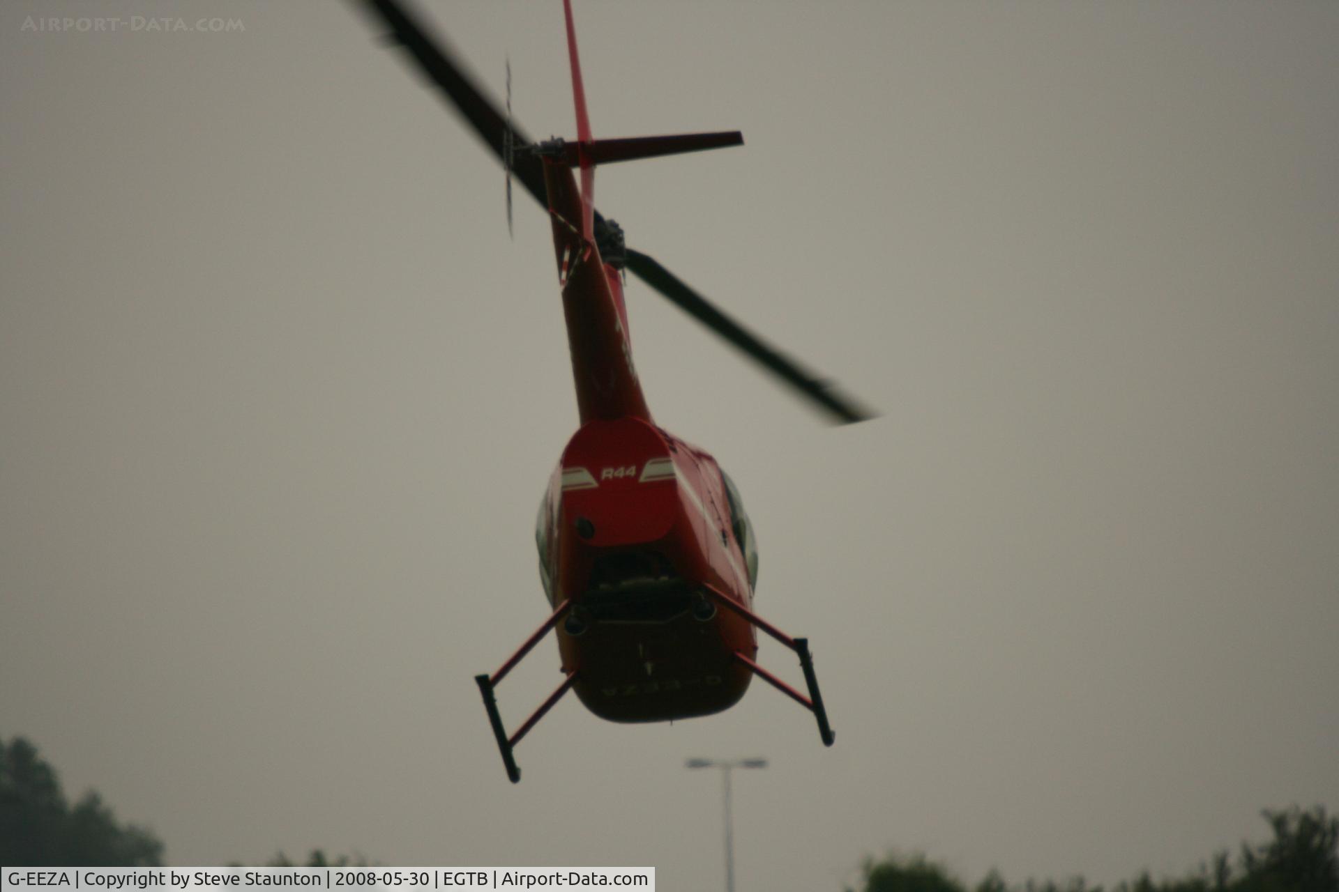 G-EEZA, 2003 Robinson R44 Raven II C/N 10071, Taken at Wycombe Air Park using my new Sigma 50 to 500 APO DG HSM lens (The Beast)