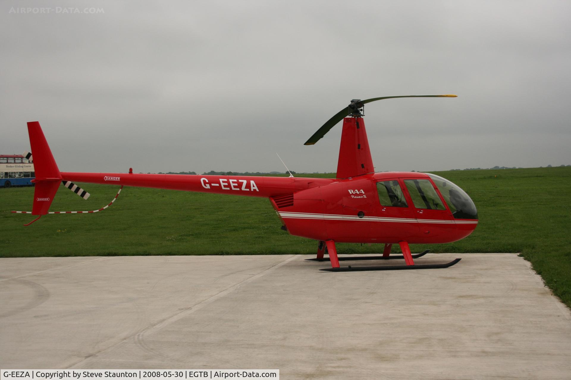 G-EEZA, 2003 Robinson R44 Raven II C/N 10071, Taken at Wycombe Air Park using my new Sigma 50 to 500 APO DG HSM lens (The Beast)