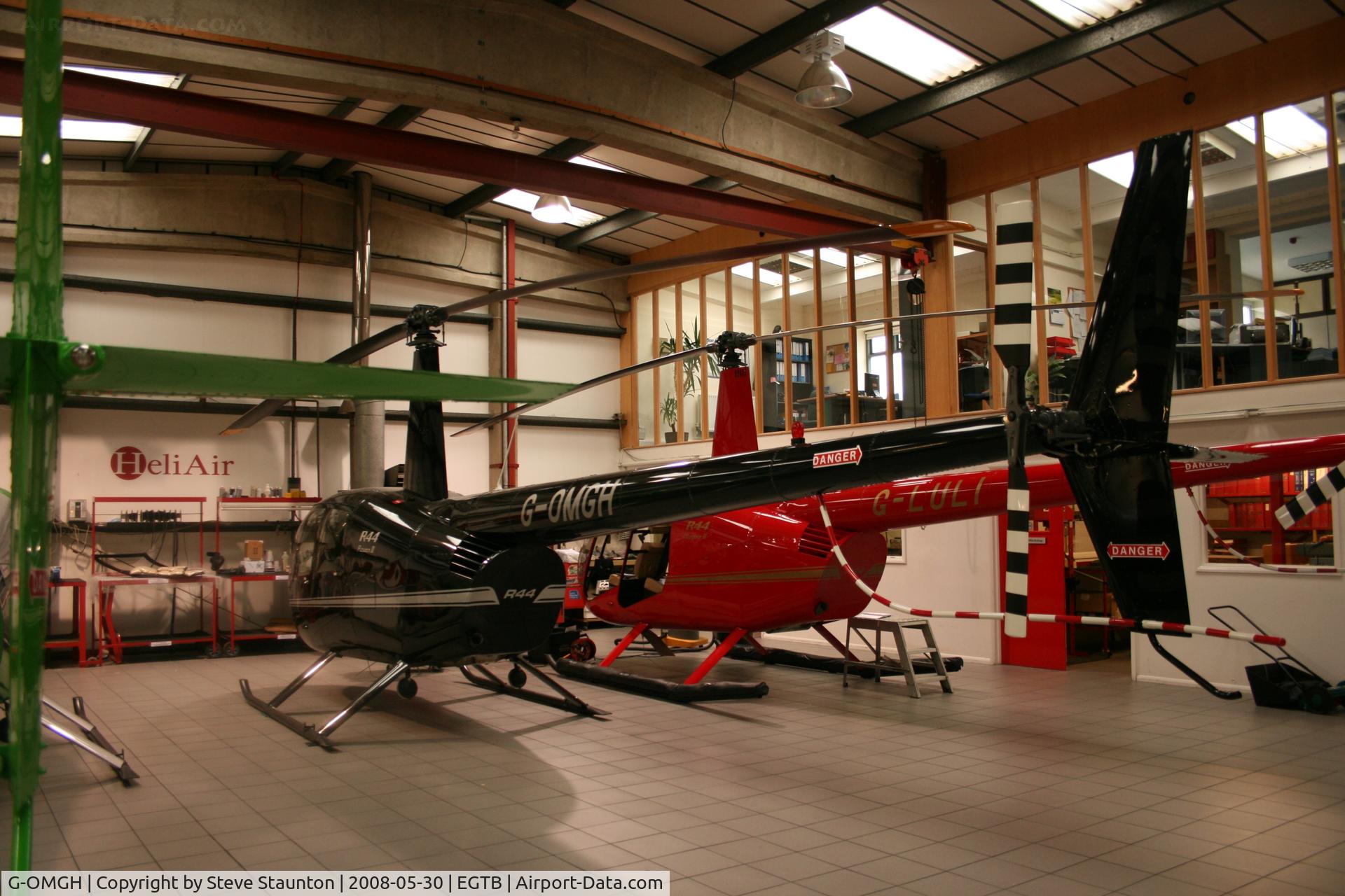 G-OMGH, 2004 Robinson R44 Clipper II C/N 10259, Taken at Wycombe Air Park using my new Sigma 50 to 500 APO DG HSM lens (The Beast)