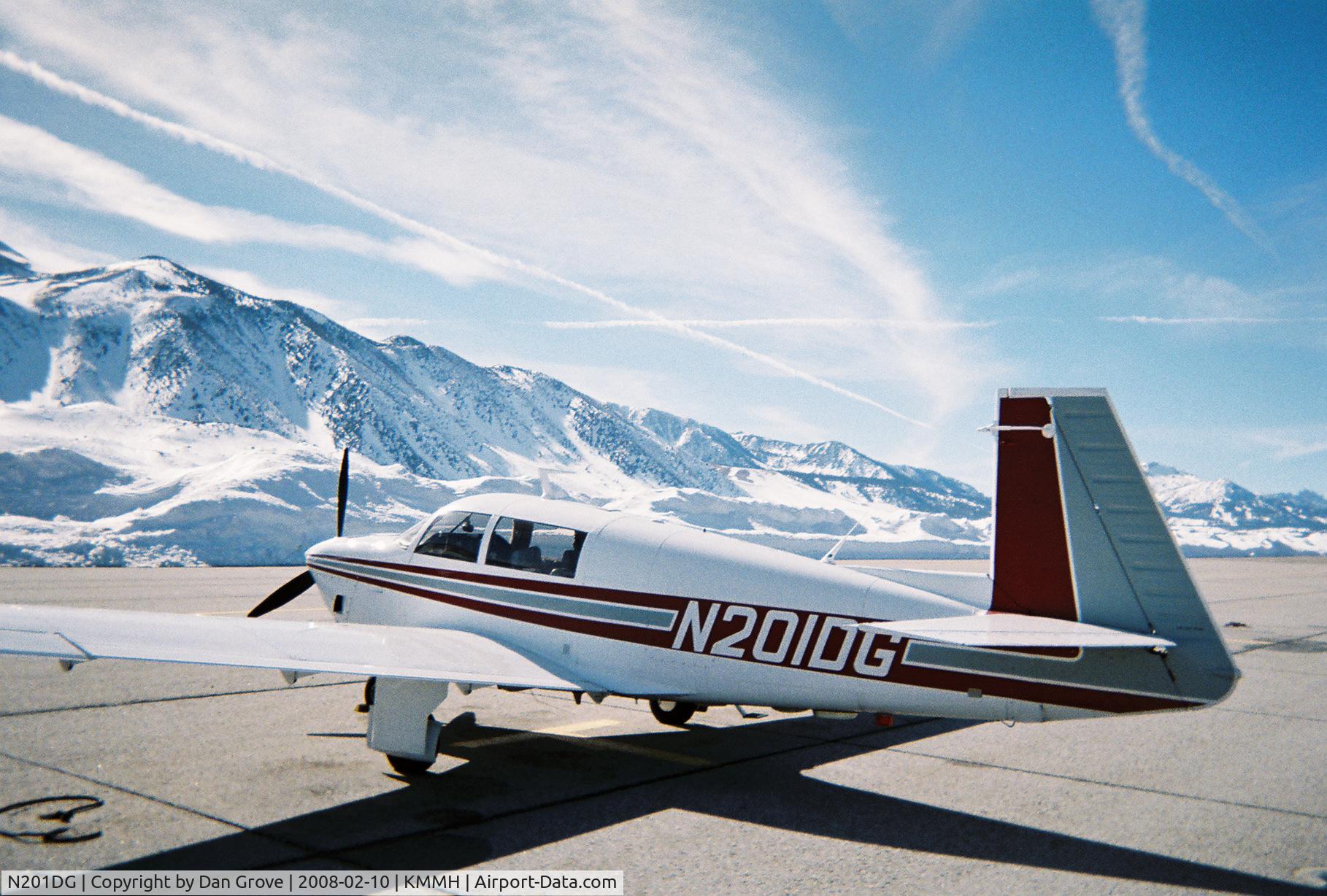 N201DG, 1977 Mooney M20J 201 C/N 24-0110, N201DG on the ramp KMMH