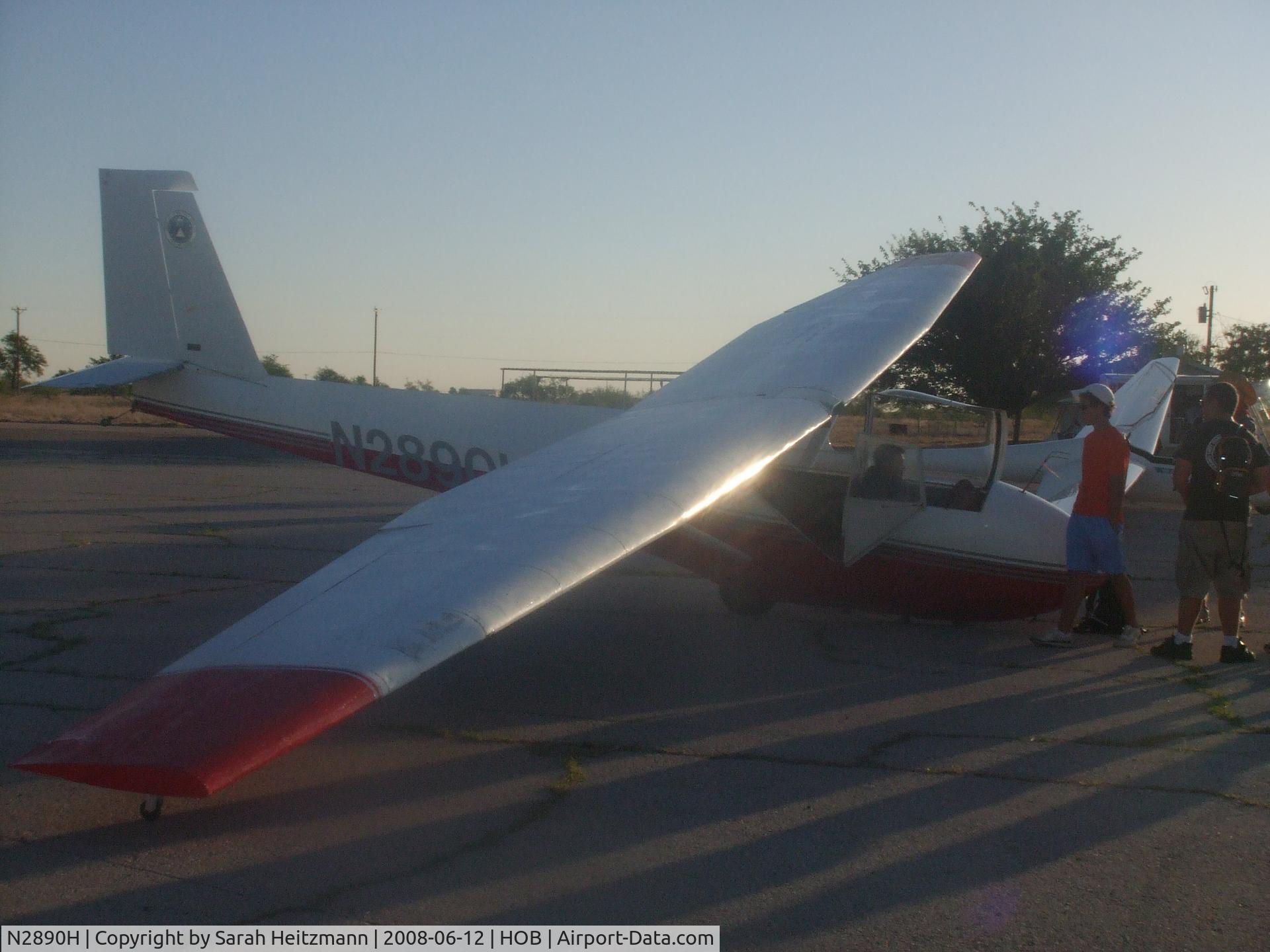 N2890H, 1979 Schweizer SGS 2-33A C/N 550, Preflight Check