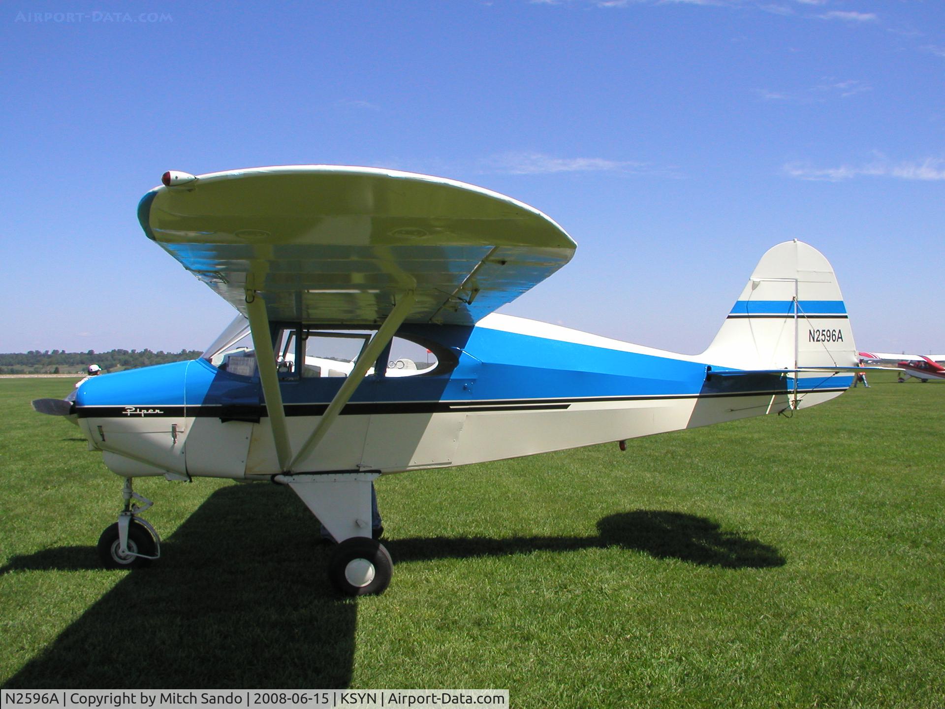 N2596A, 1952 Piper PA-22-135 Tri-Pacer C/N 22-875, Stanton Father's Day Fly-In 2008.