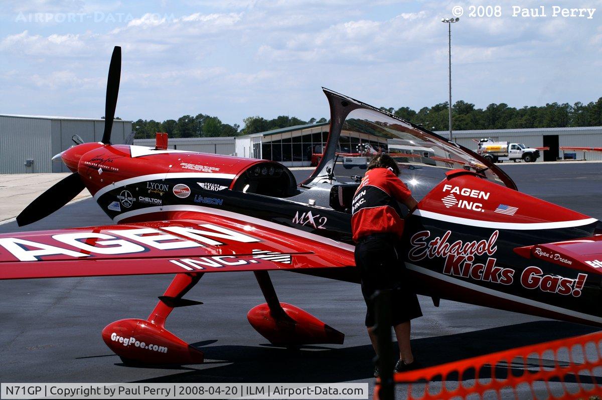 N71GP, 2007 MX Aircraft MX2 C/N 5, Finishing up the pre-flight