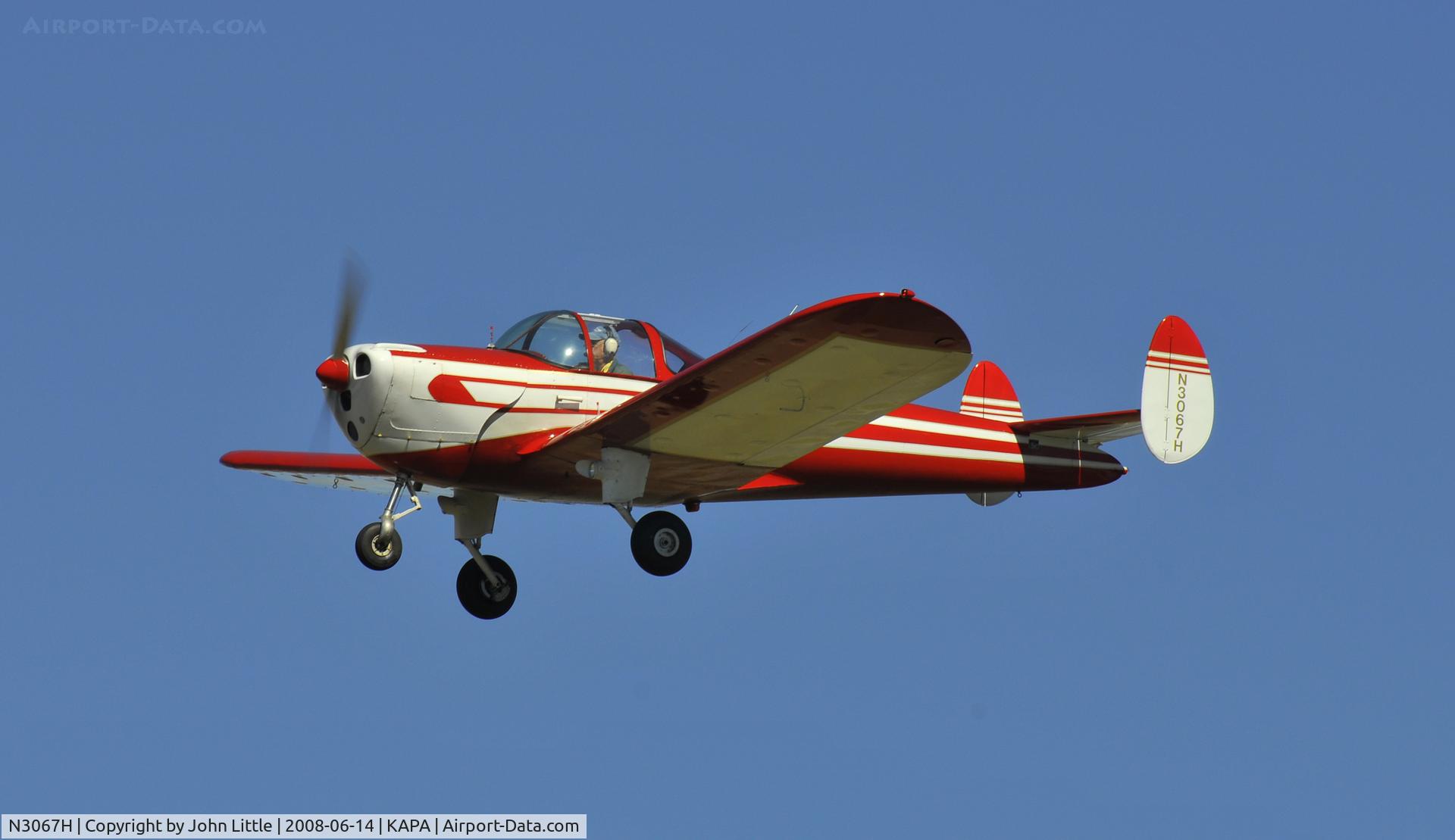 N3067H, 1946 Erco 415CD Ercoupe C/N 3692, Ercoupe landing 17L Centennial