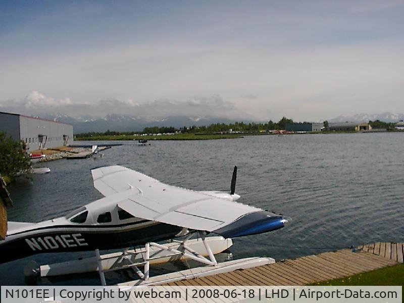 N101EE, 1982 Cessna TU206G Turbo Stationair C/N U20606602, N101EE moored at Lake Hood seaplane base, Anchorage