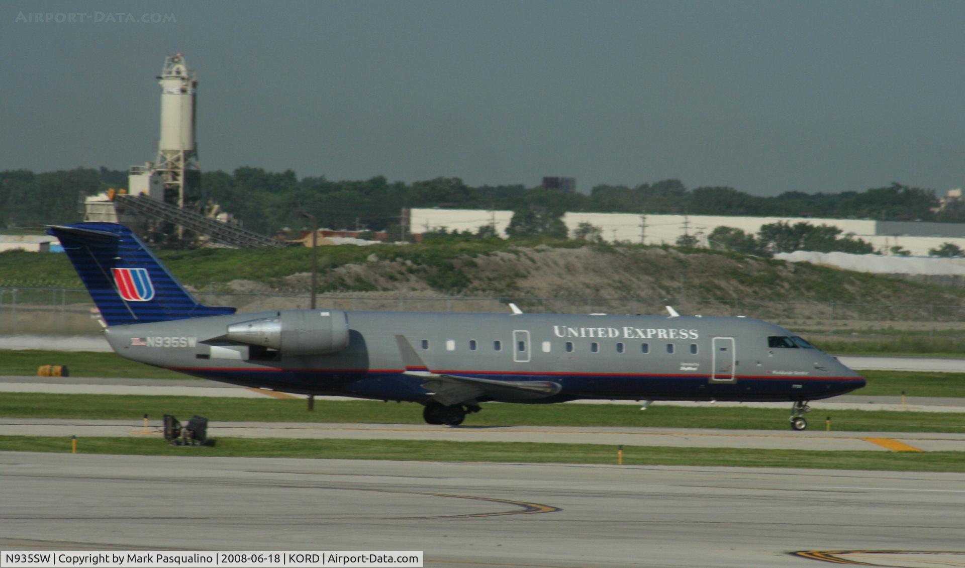 N935SW, 2002 Bombardier CRJ-200LR (CL-600-2B19) C/N 7725, CL-600-2B19
